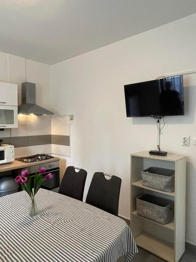 לאבין Apartment Greta מראה חיצוני תמונה